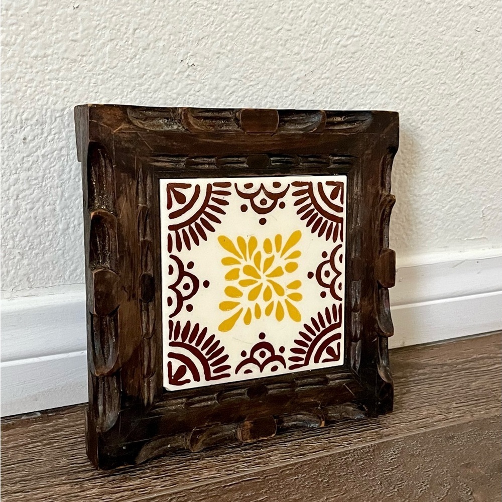 Decorative Wooden Frame with Tile Art 7/7 inch